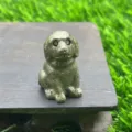 Natur Edelstein Welpe Figur, kleiner Goldie Kristall Schnitzerei Deko Artikel. - Chalkopyrit