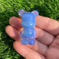 Statuetta di orso in cristallo opalino blu fatta a mano, carina scultura in pietra. - Opalite Blu