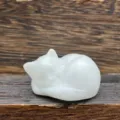 Figure de chat endormi en cristal blanc 4cm sculpture d'animal mignonne en pierre précieuse - Jade Blanc