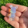 Statuetta di orso in cristallo opalino, graziosa scultura animale in pietra per meditazione. - Opalite