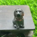 3cm Naturstein Edelstein Kleiner Hund Figur Schnitzerei Haustier Mineral Probe Tisch Dekor - Pflaumenblüten-Jade