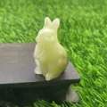 Natuursteen Konijn Beeldje Groene Edelsteen Dier Standbeeld 4cm Kleine Kristal Snijwerk Deco - Afghaanse Jade