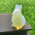 Opaliet Kristal Konijn Beeldje 4cm Edelsteen Dier Standbeeld Huisdecoratie Genezing Cadeau - Witte Opaal