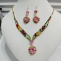 Vergoldete bunte Zirkonia rosa Herz Halskette Ohrringe Schmuck Set für Damen. - bunt