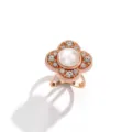 Rose gold four-leaf clover scarf ring featuring a central pearl and sparkling crystal rhinestones. - 627 Rose Gold