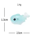 Figurine miniature requin lumineux en résine brille dans le noir accessoire déco bureau - Requin mignon à queue courbée