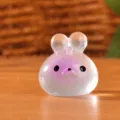 Mini résine mignon animal ornement vue détail, micro paysage décoration transparente. - Boule de riz lapin