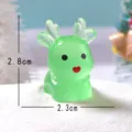Mini figura in resina di alce natalizia luminosa, grazioso accessorio decorativo per micro paesaggio. - Renna di Natale in piedi - Verde