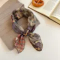 Retro bloemen patroon vierkante sjaal, elegante vintage halsdoek voor dames dagelijks. - 1_Paarse bloemen en paisley-vierkanten