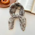 Vintage Franse bloemvormige vierkante sjaal voor dames, elegant mode-accessoire. - 2_Grijze inktbladeren en bloemen
