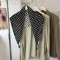 Écharpe triangulaire en lin réversible jacquard vintage pois tricoté foulard chaud femme. - Flocon de Neige Noir