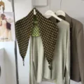Knitted polka dot triangular scarf for women, retro double-sided jacquard spring wrap - Dark Green Polka Dot