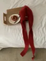 Sciarpa cappello lavorata a maglia rossa con lunghi nastri, passamontagna caldo invernale. - Rosso