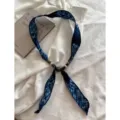 Blauwe tie-dye lint sjaal ketting met kraalontwerp, literaire retro stijl, mode accessoire. - Tie-dye print