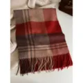Retro klassieke geruite wollen sjaal met franjes, warme herfst winter rood bruine halsdoek - Oranje Koffie
