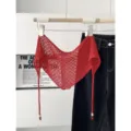 Koreaanse stijl rode gehaakte driehoekige sjaal met kraaltjes, stijlvol gelaagd accessoire. - 3_Rood bloemennet
