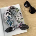 Detail shot of vintage floral printed square cotton neckerchief, stylish daily accessory. - Picture #21