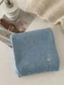 Sciarpa in maglia tinta unita accogliente per donna e uomo, caldo accessorio invernale in lana. - Celeste