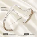 Edelstahl Welle Armreif für Damen, wasserdichter minimalistischer offener Armschmuck. - Silber Z-Form Einseitig