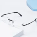 Monture de lunettes pour homme sans cadre en titane pur avec verres taillés en diamant élégants. - Noir