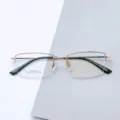 Monture de lunettes demi-cerclée en titane pour homme, légère, durable et élégante. - Or