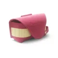 Pochette de balle de golf en feutre rose avec boucle de ceinture et bande élastique. - Rose