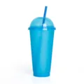 Gobelet en plastique pailleté bleu avec couvercle dôme et paille pour boissons froides. - Gobelet à paillettes bleu avec couvercle bombé 24 oz