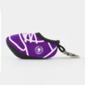 Lila Golftasche in Mini-Schuh-Form aus Neopren Material mit Metallkarabiner Schlüsselanhänger - Lila