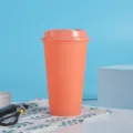 Gobelet à café en plastique réutilisable de 16 oz avec couvercle à changement de couleur - Orange