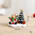 Weihnachts Harz Ornament Mini Figur mit Rentier und dekoriertem Baum für die Feiertag Dekoration - Weihnachtsbaum - Rentier