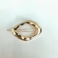 Fermaglio per capelli in metallo geometrico irregolare dorato da donna, accessorio chic - Superficie Liscia Irregolare / Oro