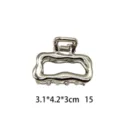 Pince à cheveux irrégulière liquide argentée griffe creuse en métal pour femmes. - Style Argent Liquide Triangle (1157-4) / Argent