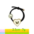 Minimalistische hoogwaardige haarrekkie met schattige panda hart hanger en elegante parelhouder. - Hart Panda Rand Stijl (1124-16)