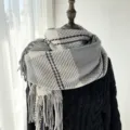 Écharpe d'hiver chaude et épaisse à carreaux avec franges, foulard confortable pour femmes. - G-HY14 gris
