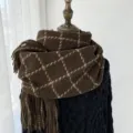 Écharpe d'hiver marron à carreaux et franges, douce sensation cachemire foulard chaud femme. - G-HY159 café