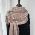 Écharpe cachemire à carreaux rose, châle d'hiver chaud à franges pour femmes et hommes. - Rose