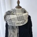 Écharpe d'hiver classique à carreaux pour femmes, châle chaud à franges et tour de cou. - G-HY27 noir