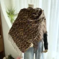 Écharpe classique à imprimé léopard pour femme, châle chaud imitation cachemire à franges. - 16-YHP camel