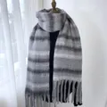 Variante d'écharpe en mohair à rayures grises, accessoire d'hiver chaud et doux. - G-HY169 gris