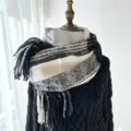 Écharpe à franges à carreaux noir et gris classique pour femmes, cachemire chaud d'hiver. - Noir