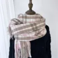 Thickened plaid cashmere-feel winter scarf for women, soft warm pink tassel neckerchief shawl. - Pink