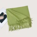 Einfarbiger grüner Fransenschal aus Kaschmir-Imitat für Damen, weicher warmer Winterschal. - F028 - Limettengrün