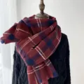 Écharpe à carreaux chaude d'hiver pour femme, long châle épais et cache-cou rétro. - Rouge