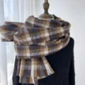 Écharpe d'hiver chaude et douce pour femme, grand châle à carreaux épais avec franges. - Café