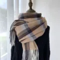 Écharpe à carreaux classique en imitation cachemire camel, foulard d'hiver chaud à franges - G-HY145 Camel