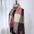 Écharpe à franges effet cachemire à carreaux tendance pour femme, tour de cou d'hiver. - G-HY62 Carreaux rose rouge