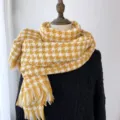 Écharpe d'hiver pied-de-poule jaune et blanche, châle à franges chaud effet cachemire pour femmes. - Jaune