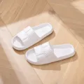 Sandales claquettes EVA blanches pour femmes, chaussures d'interieur confortables et legeres. - Plissé Blanc