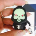 Halloween leuchtend Sensenmann Schlüsselanhänger süße Silikon Tasche Auto Schlüsselring - 1 Stück/Packung / Leuchtende Fratze 1