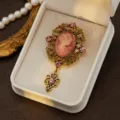 Vintage medieval court cameo rhinestone brooch elegant carved portrait jewelry gift box display - Style 4